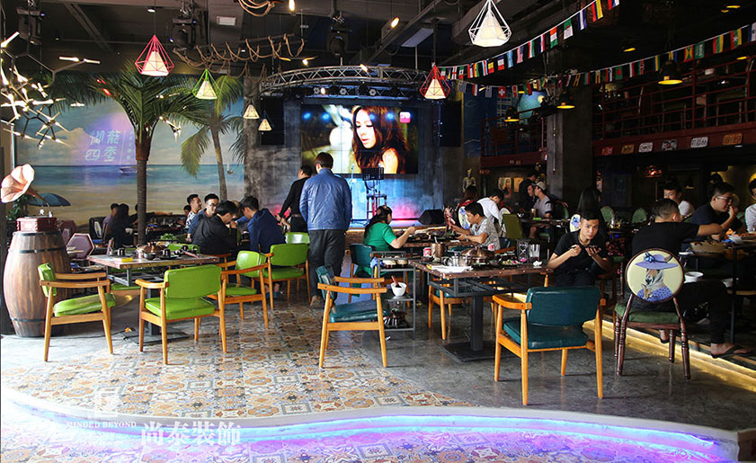 工業風餐飲裝修實景圖-御龍四季椰子雞
