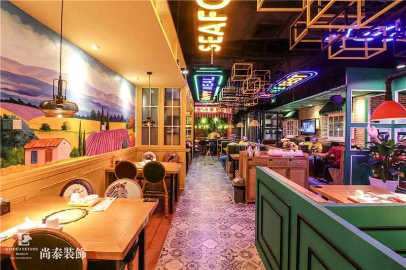 壹方城多嘴肉蟹煲正式開業,生意異常火爆