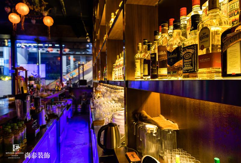 酒吧酒柜裝修實(shí)景圖  酒吧酒柜裝修實(shí)景圖