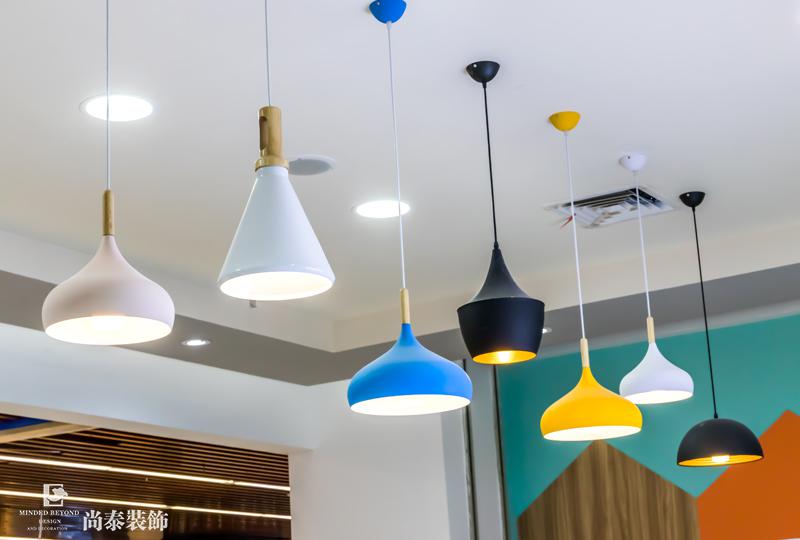 教育培訓(xùn)機構(gòu)吊燈裝修實景圖 教育培訓(xùn)機構(gòu)吊燈裝修實景圖