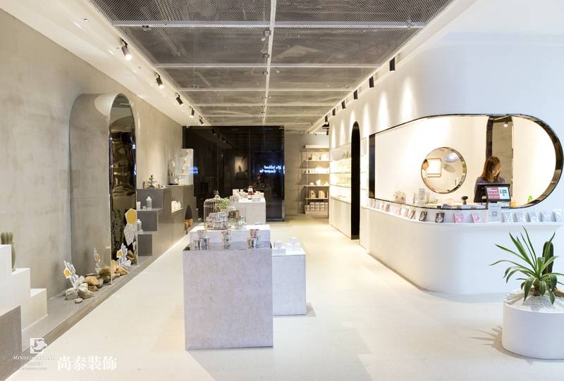 零售店收銀臺裝修實景圖