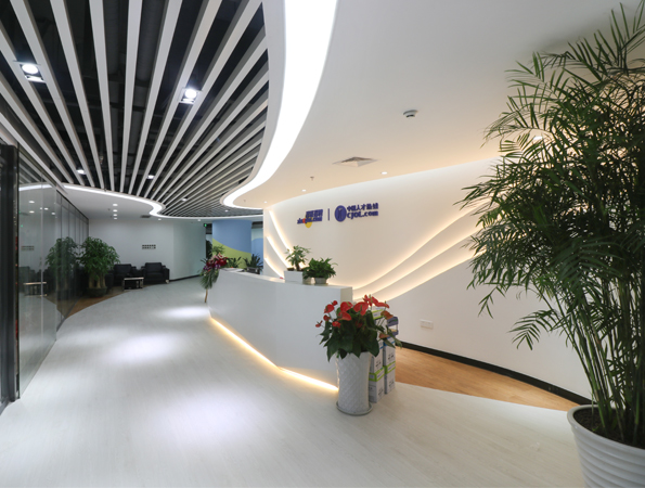 2100㎡招聘公司辦公室裝修實景圖 | 智聯招聘