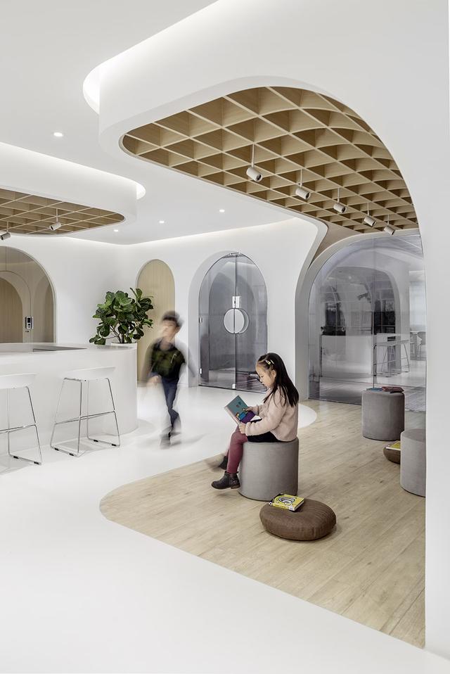 教育空間閱讀區裝修圖片