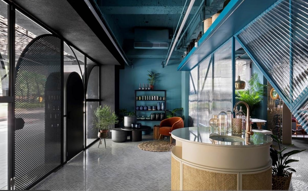 店面裝修:拱門設計創造探索的樂趣！瑪黑家具店中店，在異材質間體驗質感選品的生活美學