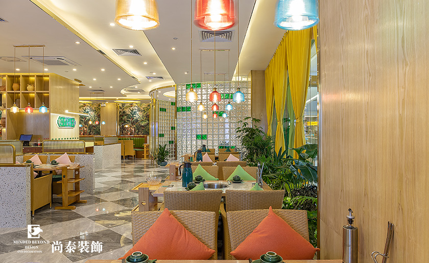 300平米椰子雞餐廳餐飲店裝修實(shí)景案例 | 潤(rùn)清園