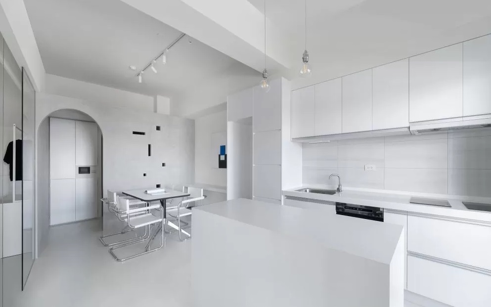 開(kāi)箱|隔間墻改玻璃,超棒采光和開(kāi)闊感讓我家看起來(lái)不只15坪